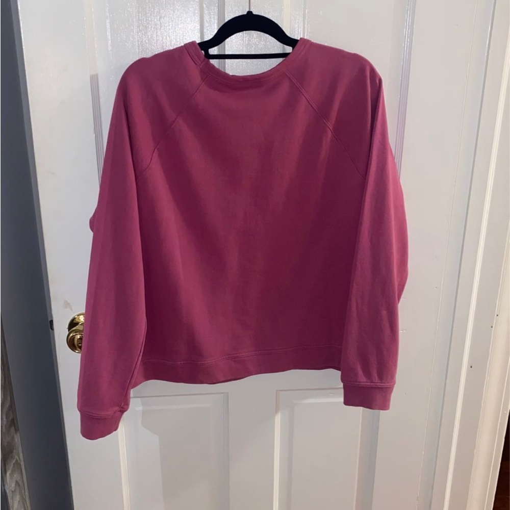 Universal thread sweatshirt - Picture 2 of 3